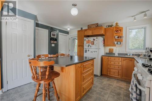 14977 County Rd 2 Road, South Stormont, ON - Indoor Photo Showing Kitchen