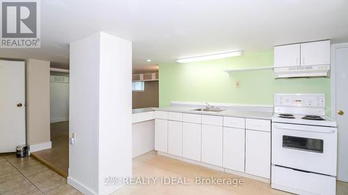 102 West Street N, Orillia, ON - Indoor Photo Showing Kitchen