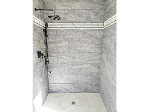 2801 Harlow Road, Nelson, BC - Indoor Photo Showing Bathroom