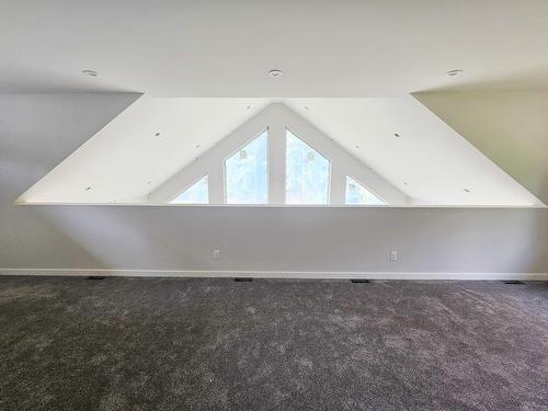 2801 Harlow Road, Nelson, BC - Indoor Photo Showing Other Room