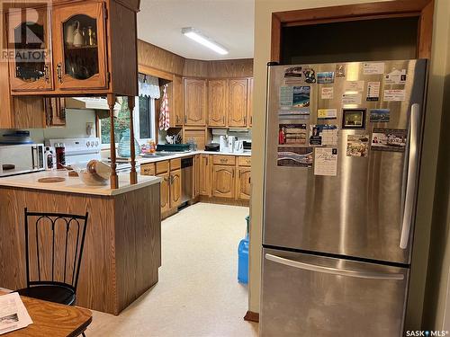 1130 Franklin Avenue, Esterhazy, SK - Indoor Photo Showing Kitchen