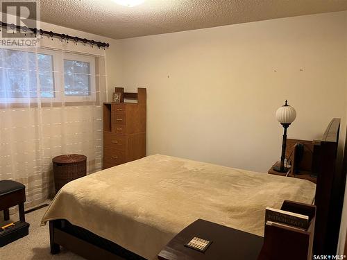 1130 Franklin Avenue, Esterhazy, SK - Indoor Photo Showing Bedroom