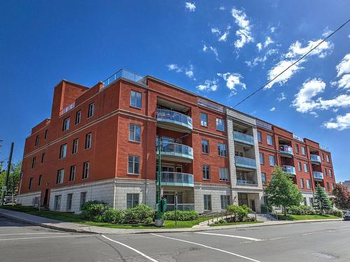 Frontage - 301-150 Ch. Bates, Mont-Royal, QC - Outdoor With Facade