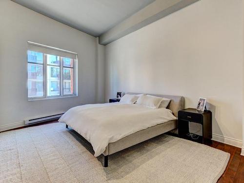 Master bedroom - 301-150 Ch. Bates, Mont-Royal, QC - Indoor Photo Showing Bedroom