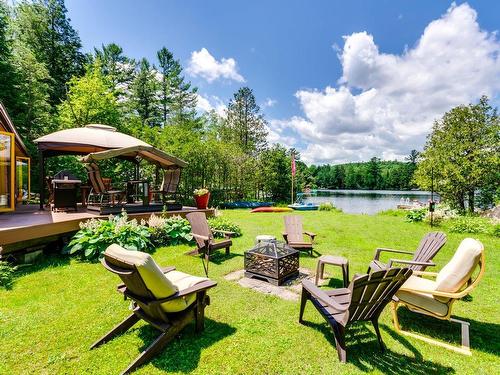 Vue sur l'eau - 15 Ch. De L'Élan, Val-Des-Monts, QC - Outdoor With Deck Patio Veranda With Backyard