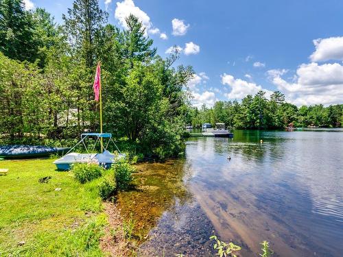 Bord de l'eau - 15 Ch. De L'Élan, Val-Des-Monts, QC - Outdoor With Body Of Water With View