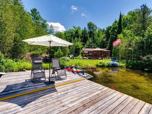 Vue d'ensemble - 15 Ch. De L'Élan, Val-Des-Monts, QC - Outdoor With Deck Patio Veranda