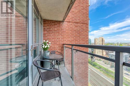 1527 - 38 Joe Shuster Way, Toronto W01, ON - Outdoor With Exterior