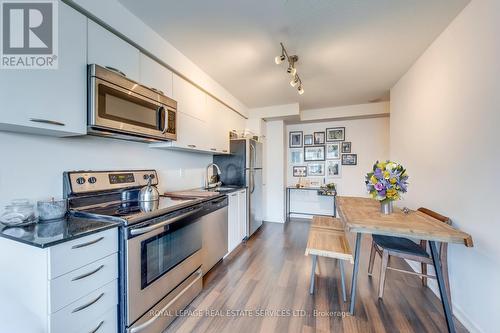 1527 - 38 Joe Shuster Way, Toronto W01, ON - Indoor Photo Showing Kitchen With Stainless Steel Kitchen