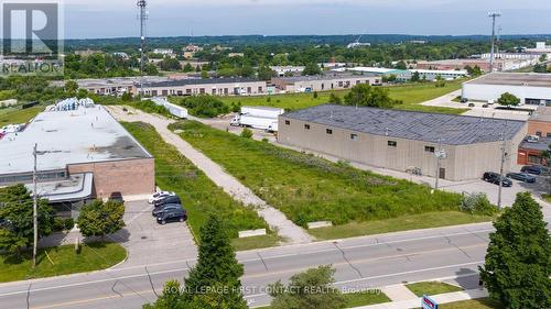 320 Industrial Parkway S, Aurora, ON 