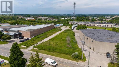 320 Industrial Parkway S, Aurora, ON 