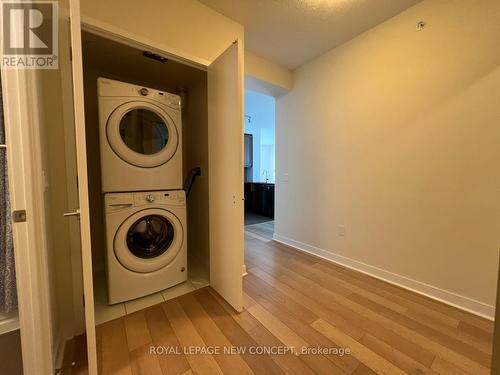 2209 - 3975 Grand Park Drive, Mississauga, ON - Indoor Photo Showing Laundry Room