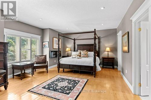 18 Stoney Brae Drive, Brant (South Dumfries), ON - Indoor Photo Showing Bedroom