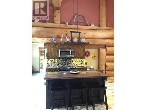 2850 Black Bear Crescent, Kimberley, BC - Indoor Photo Showing Kitchen