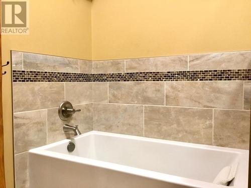 2850 Black Bear Crescent, Kimberley, BC - Indoor Photo Showing Bathroom