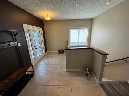 1 18 Outback Drive, Brandon, MB - Indoor Photo Showing Other Room