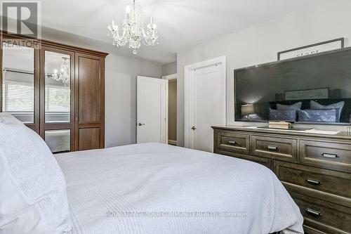 3292 Grechen Road, Mississauga, ON - Indoor Photo Showing Bedroom