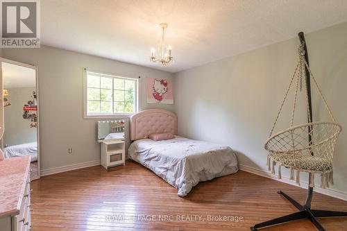 107 Colbeck Drive, Welland, ON - Indoor Photo Showing Bedroom