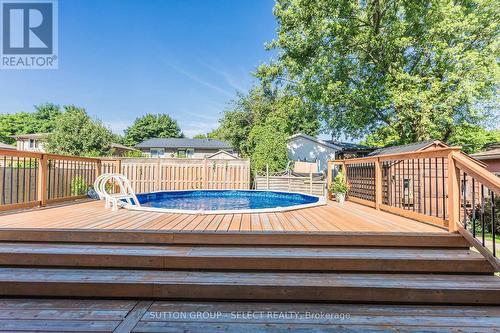25 Antrim Crescent, London, ON - Outdoor With Above Ground Pool