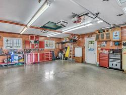 Garage - 