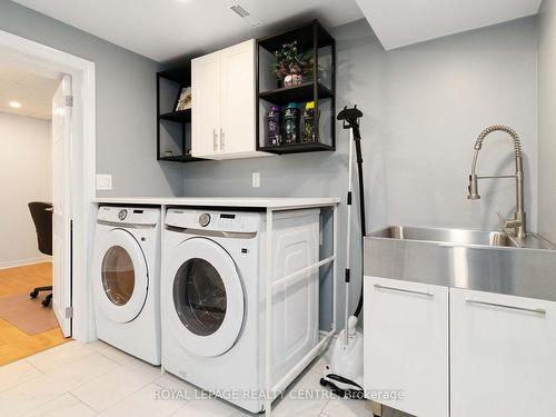 60-98 Falconer Dr, Mississauga, ON - Indoor Photo Showing Laundry Room