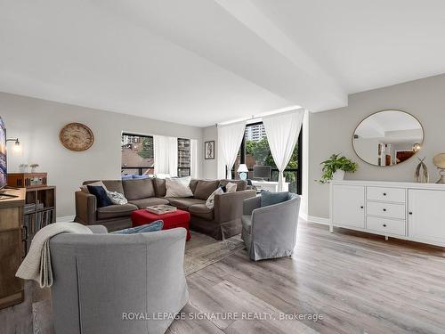 300-49 Robinson St, Hamilton, ON - Indoor Photo Showing Living Room