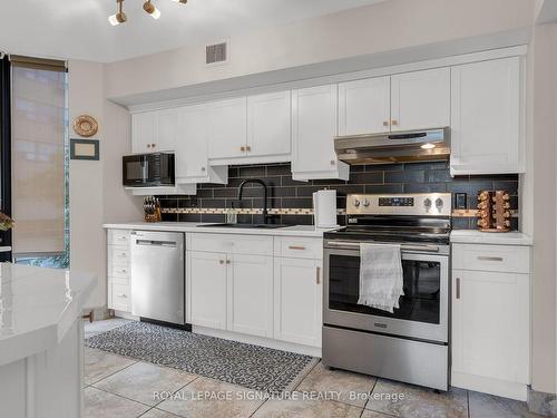 300-49 Robinson St, Hamilton, ON - Indoor Photo Showing Kitchen