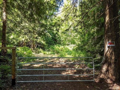 Lot-4 Cumberland Rd, Courtenay, BC 