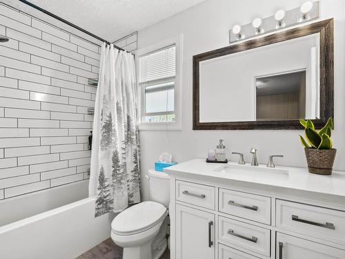 31-800 Southill Street, Kamloops, BC - Indoor Photo Showing Bathroom