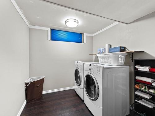 31-800 Southill Street, Kamloops, BC - Indoor Photo Showing Laundry Room