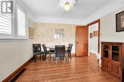 30 Cameron Avenue S, Hamilton, ON - Indoor Photo Showing Dining Room