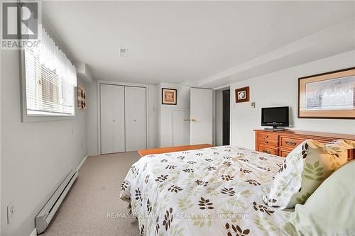 30 Cameron Avenue S, Hamilton, ON - Indoor Photo Showing Bedroom