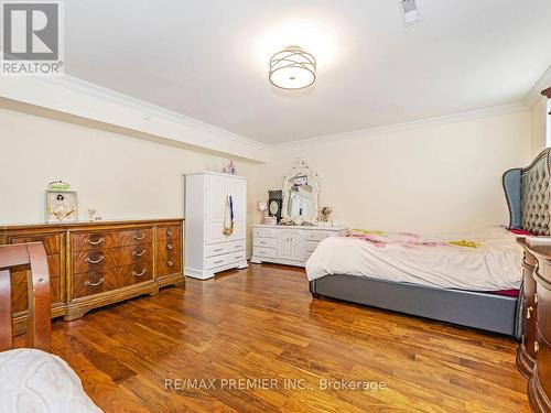 53 Thicket Road, Toronto, ON - Indoor Photo Showing Bedroom