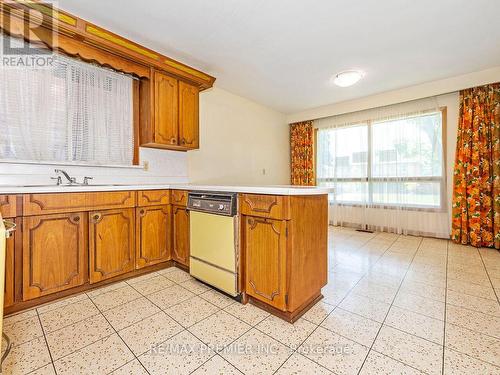 53 Thicket Road, Toronto, ON - Indoor Photo Showing Kitchen
