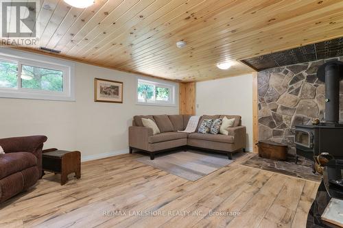 21 Johnson Road, Trent Hills (Campbellford), ON - Indoor Photo Showing Living Room