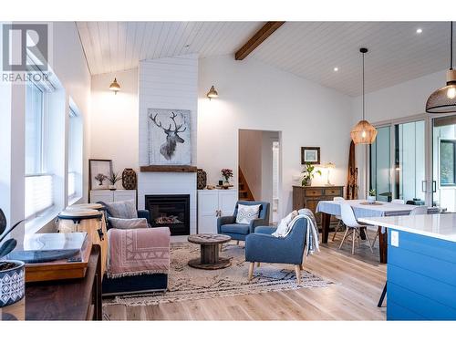 1640 Prail Road, Revelstoke, BC - Indoor Photo Showing Living Room With Fireplace