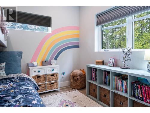 1640 Prail Road, Revelstoke, BC - Indoor Photo Showing Bedroom