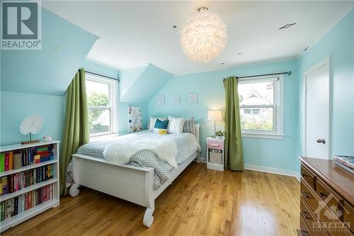 206 Sanford Avenue, Ottawa, ON - Indoor Photo Showing Bedroom