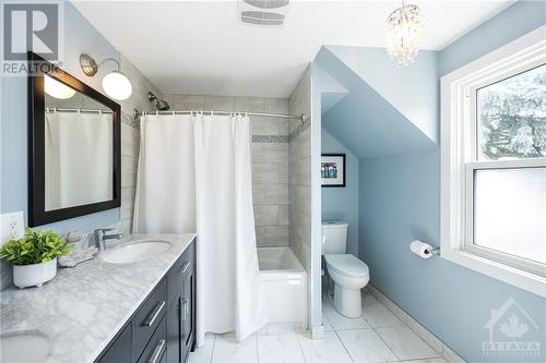 206 Sanford Avenue, Ottawa, ON - Indoor Photo Showing Bathroom