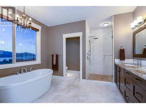 426 Audubon Court, Kelowna, BC - Indoor Photo Showing Bathroom