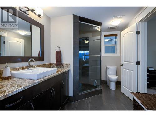 426 Audubon Court, Kelowna, BC - Indoor Photo Showing Bathroom