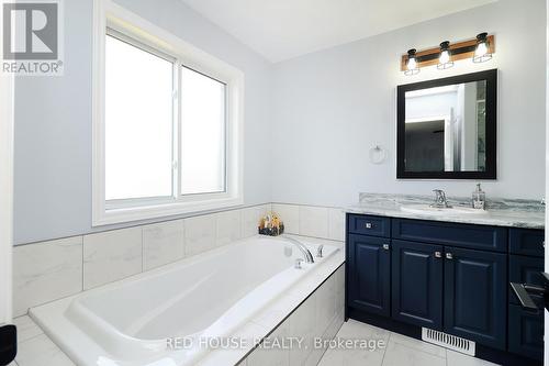 67 Stonecrest Boulevard, Quinte West, ON - Indoor Photo Showing Bathroom