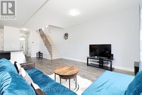 67 Stonecrest Boulevard, Quinte West, ON - Indoor Photo Showing Living Room