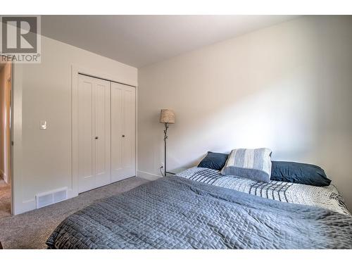933 Mt. Robson Place Unit# 33, Vernon, BC - Indoor Photo Showing Bedroom