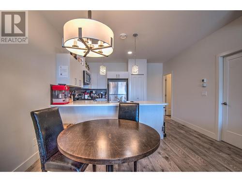 933 Mt. Robson Place Unit# 33, Vernon, BC - Indoor Photo Showing Dining Room
