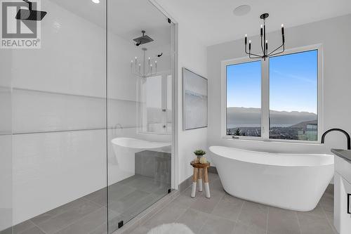 3020 Shaleview Drive, West Kelowna, BC - Indoor Photo Showing Bathroom