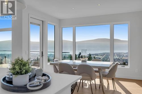 3020 Shaleview Drive, West Kelowna, BC - Indoor Photo Showing Dining Room