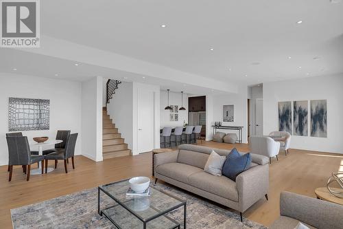 3020 Shaleview Drive, West Kelowna, BC - Indoor Photo Showing Living Room