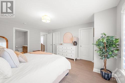 296 Squadron Crescent, Ottawa, ON - Indoor Photo Showing Bedroom