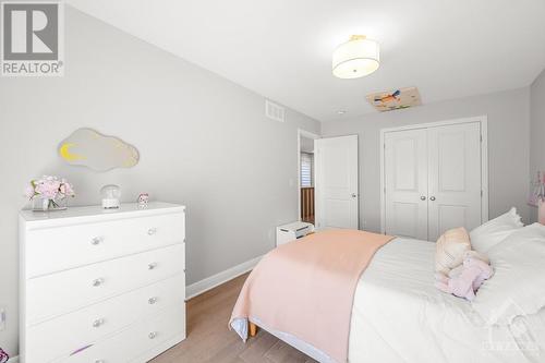 296 Squadron Crescent, Ottawa, ON - Indoor Photo Showing Bedroom